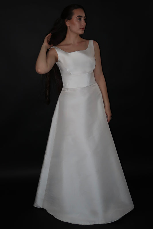 Floor Sample Size 40 Cymbeline Round Neck Belted Maxi Dress