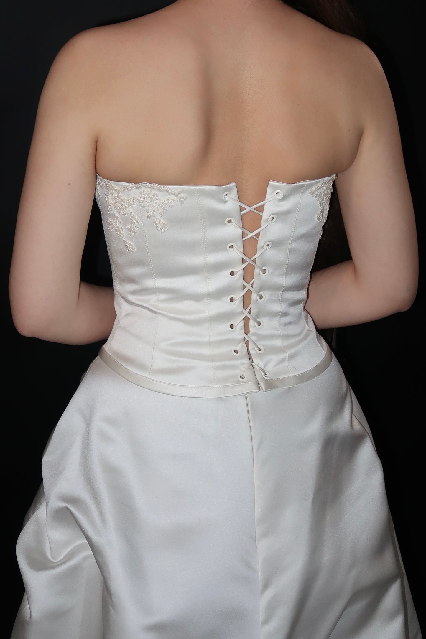 Floor Sample Size 40 Cymbeline Strapless Beaded Lace Corset Two-Piece Gown