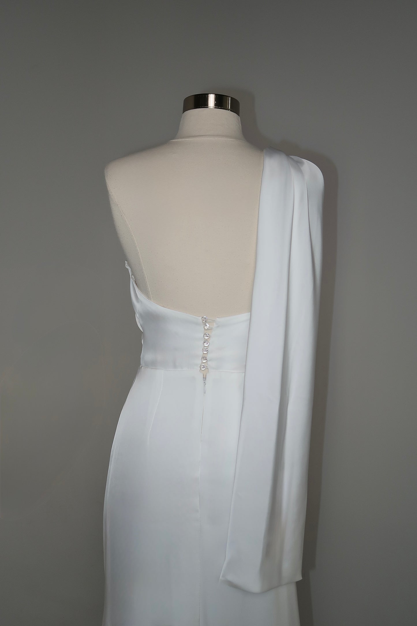 Diva Couture Maxi Gown US2 Brand New