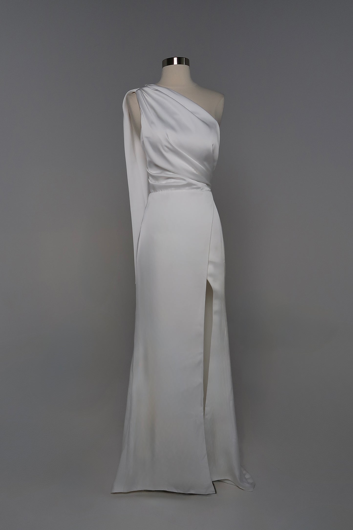 Diva Couture Maxi Gown US2 Brand New