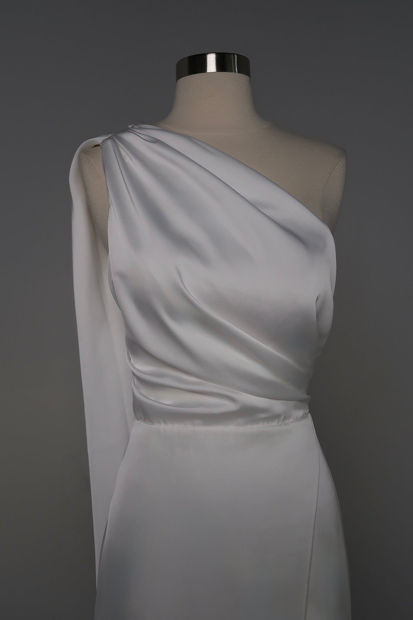 Diva Couture Maxi Gown US2 Brand New