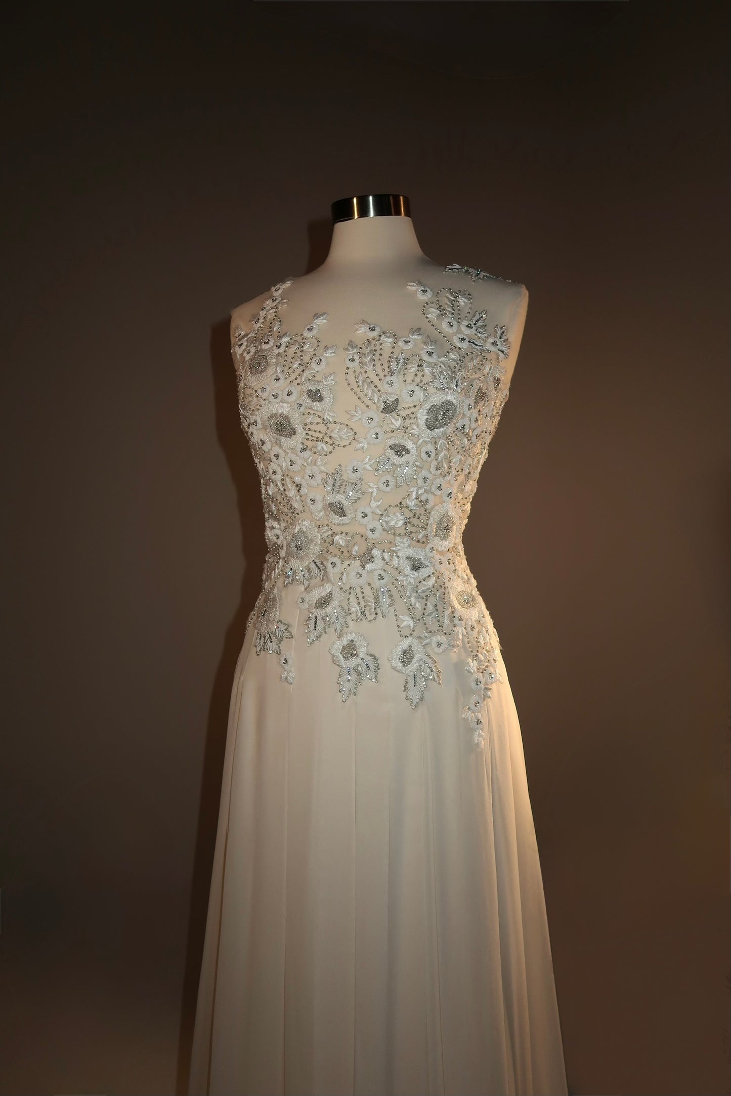 Floor Sample US 8 PRONOVIAS Maxi Gown