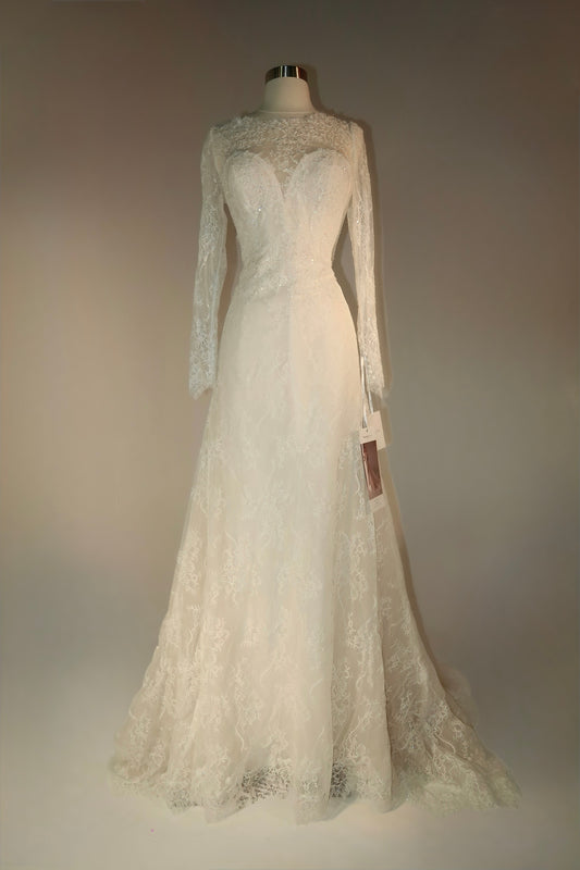 Floor Sample US10 Pronovias Bridal Dress
