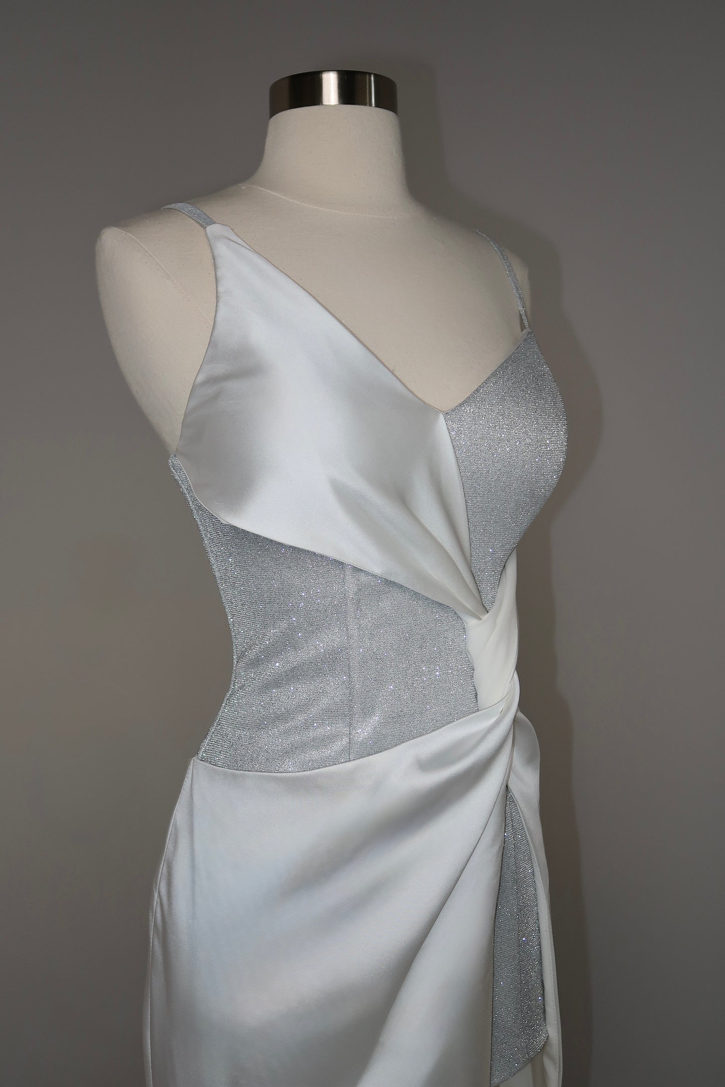 Diva Couture Maxi Gown US2 Brand New