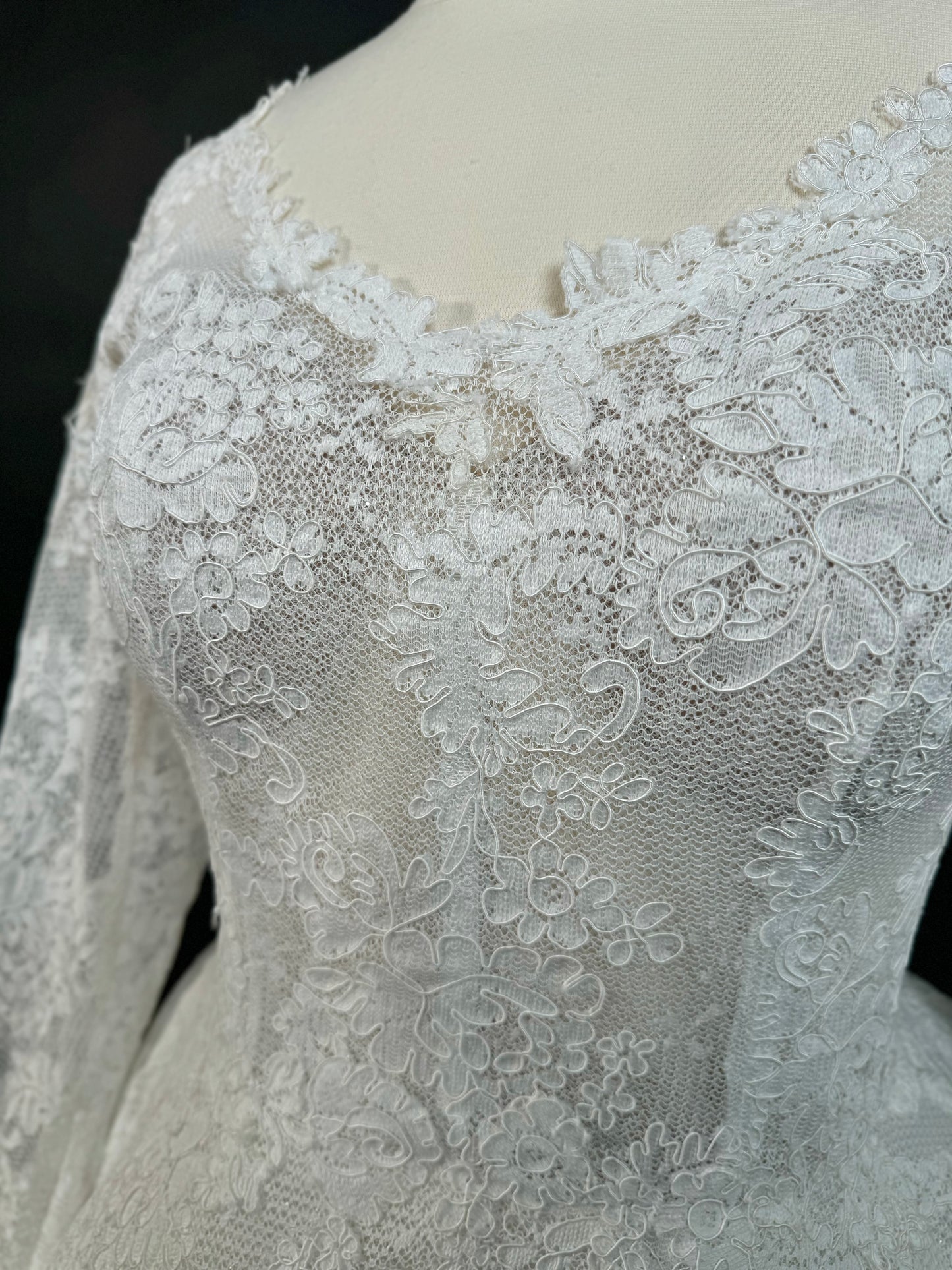 Preloved US 12 French Corded Lace Bridal Gown by Anna Augusta