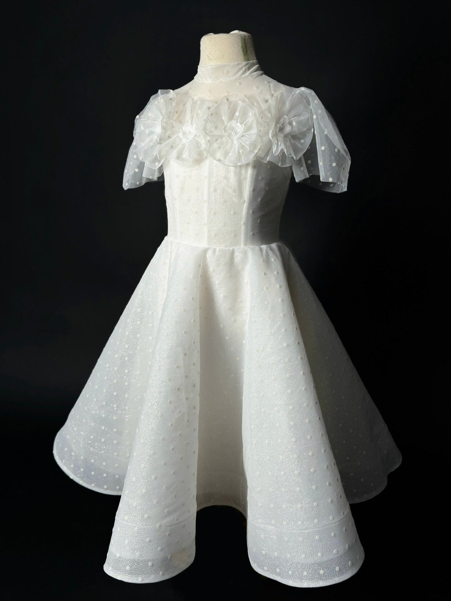 Brand new Kids 6 yo Flower Girl Dress with Polkadot Tulle