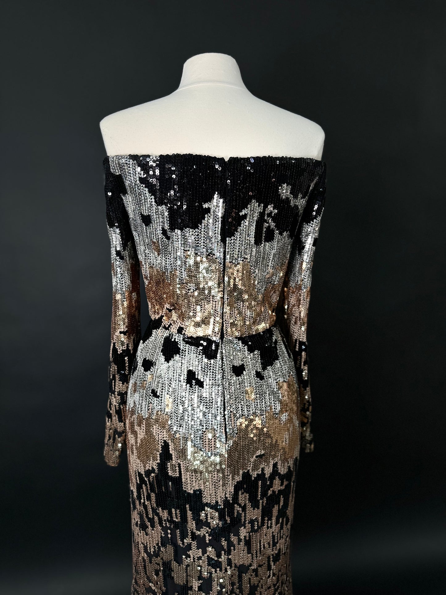 Brand New US 6 ELIE SAAB Black Embroidered Sequins Evening Gown