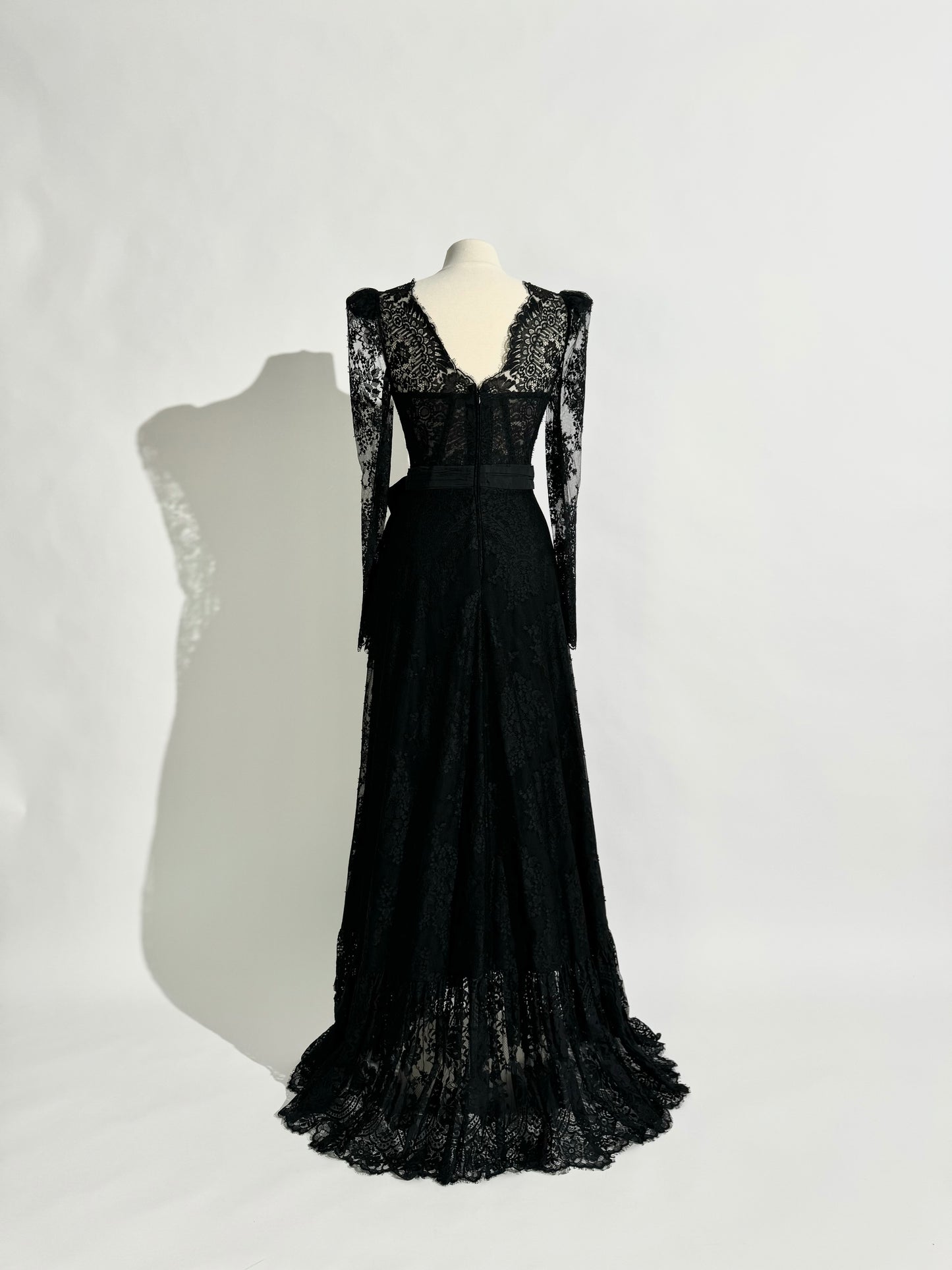 Brand New US 6-8 ZUHAIR MURAD Chantilly Lace Evening Gown