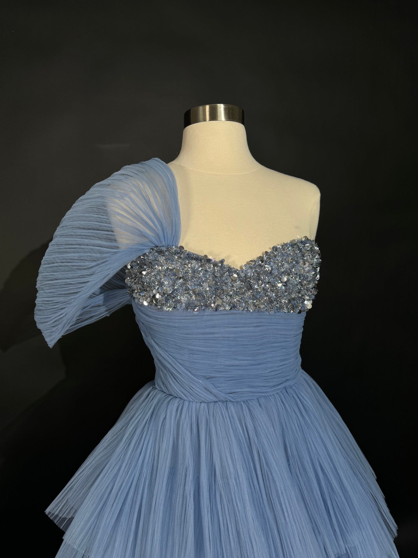 Brand New US 4 GEORGES HOBEIKA Blue Tiered Tulle Gown