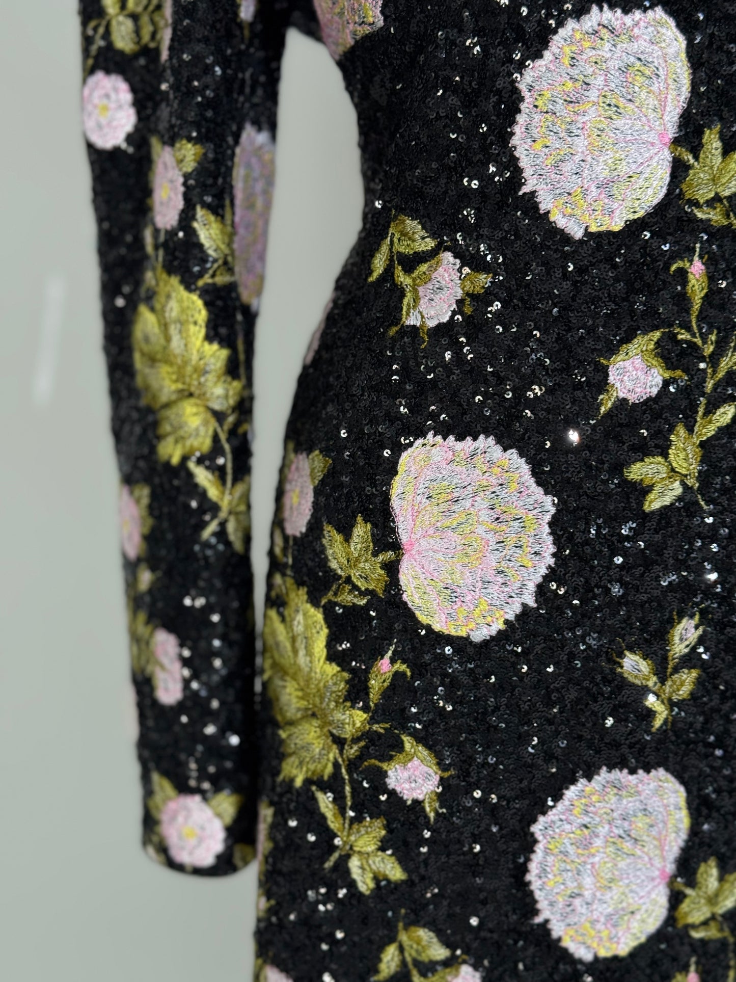 Brand New US 8 Giambattista Valli Floral Embroidered Sequin Evening Gown in Black Rose