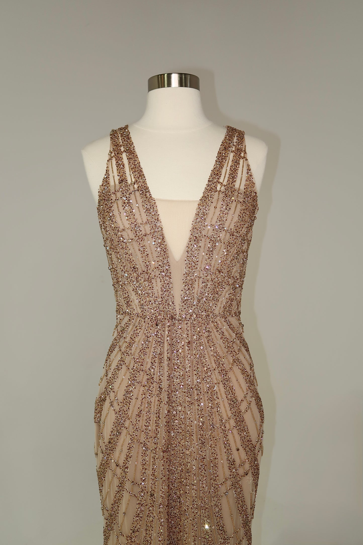 Brand New US6 Anna Augusta Fully Embroidered Gown