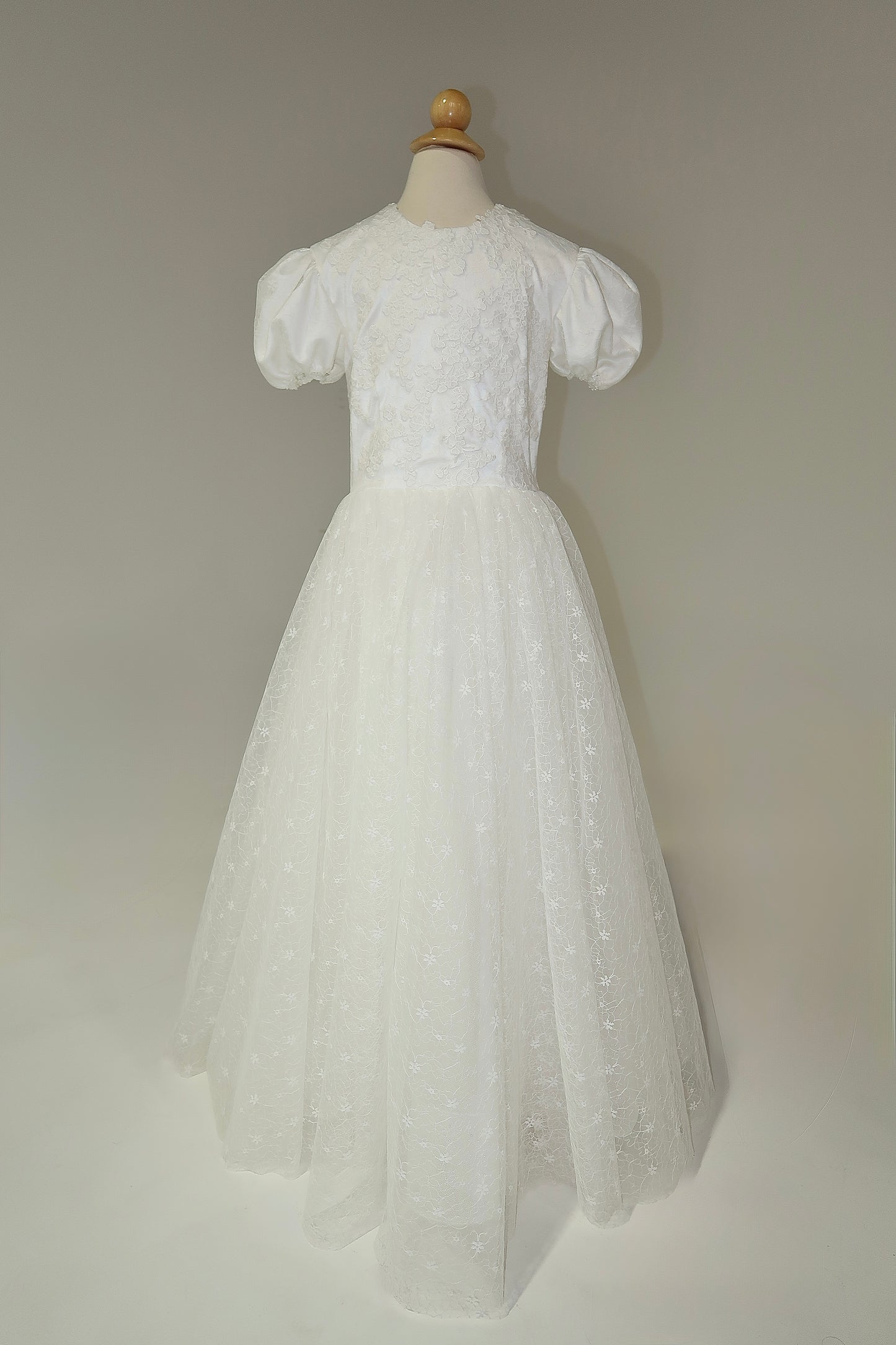 Brand New 9YO Anna Augusta Kids Dress