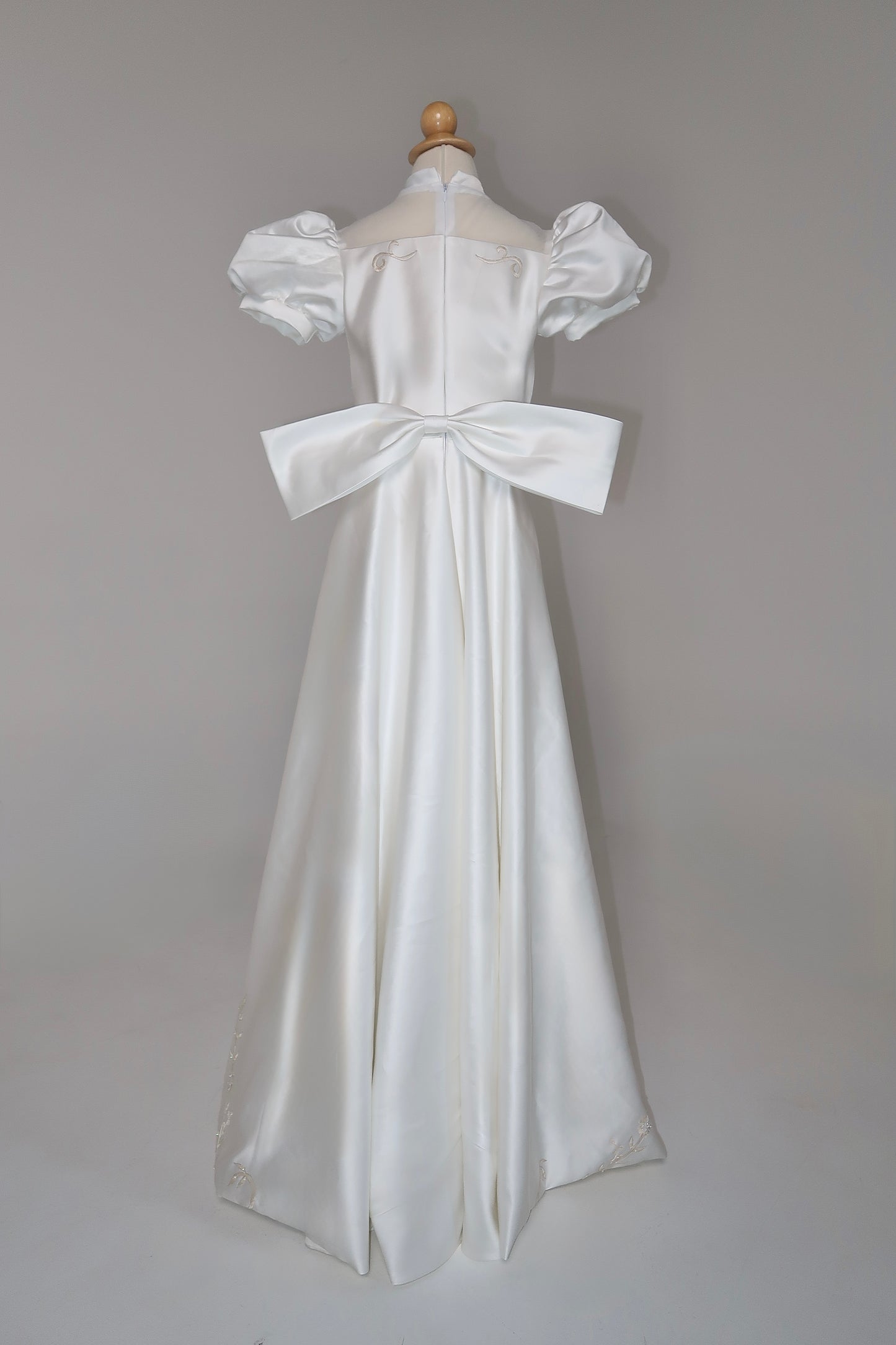 Brand New 9YO Anna Augusta Kids Dress