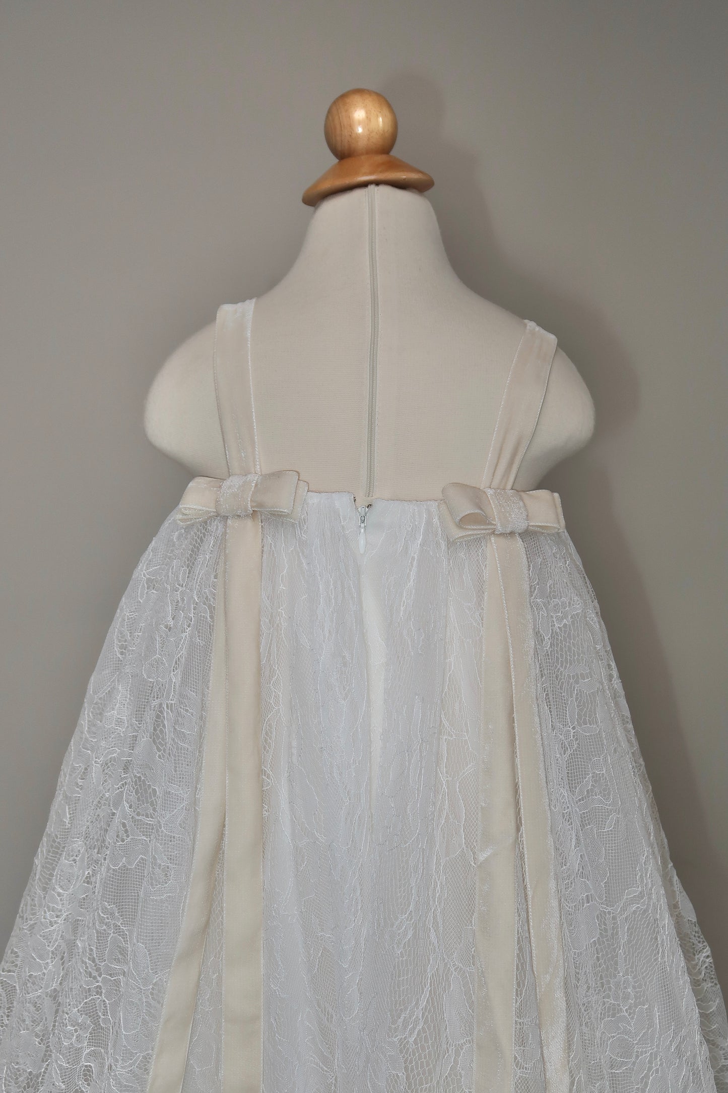 Preloved 6YO Anna Augusta Flower Girl Dress