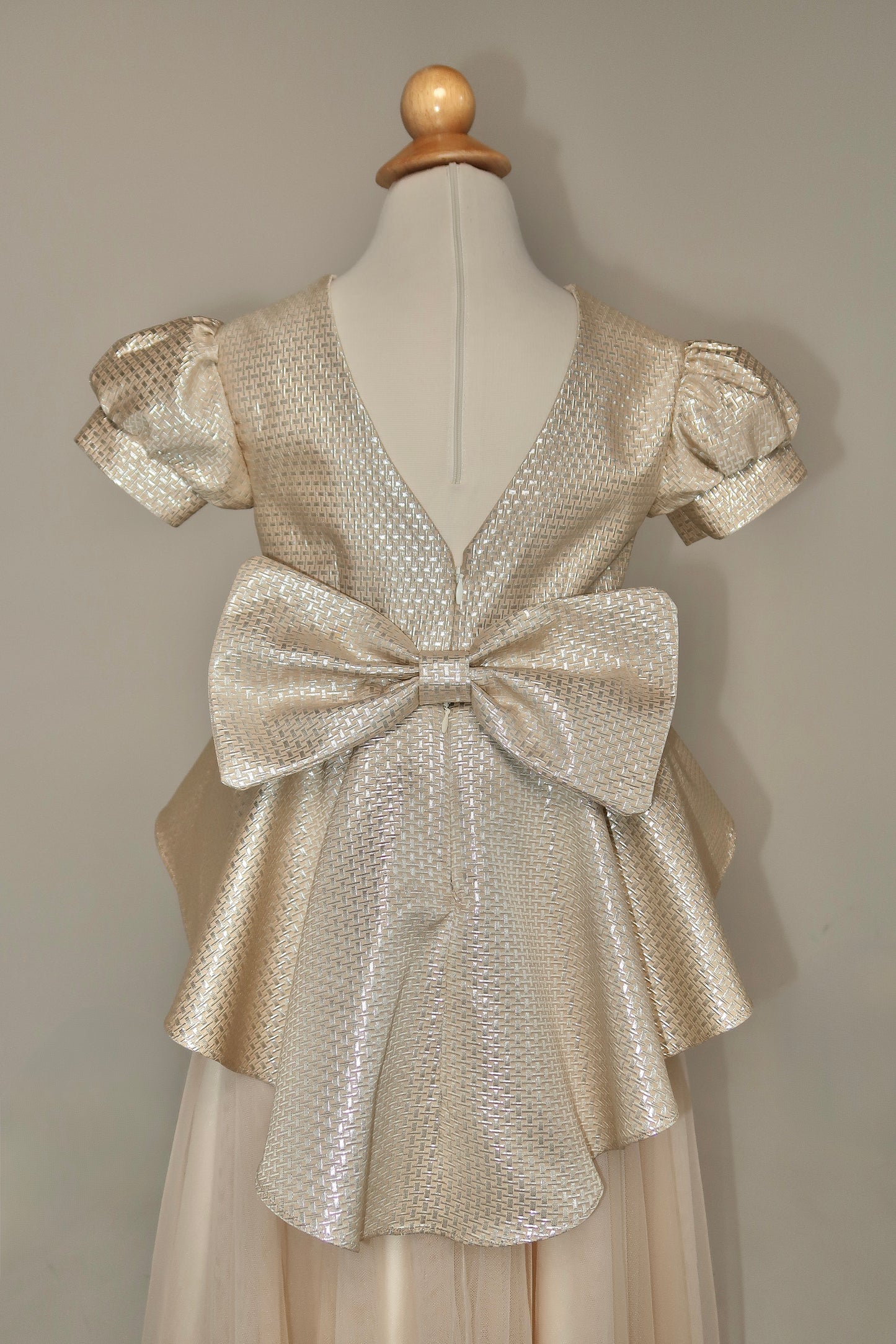 Brand New 7YO Anna Augusta Custom Made Flower Girl Dress