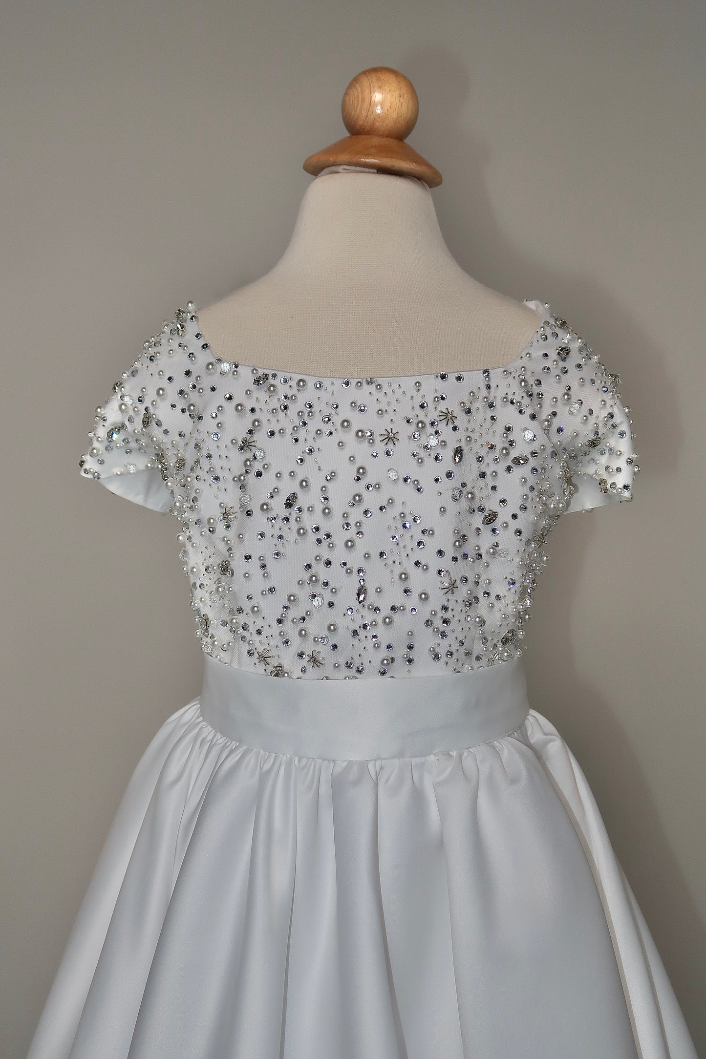 Brand New 10YO Anna Augusta Kids Dress