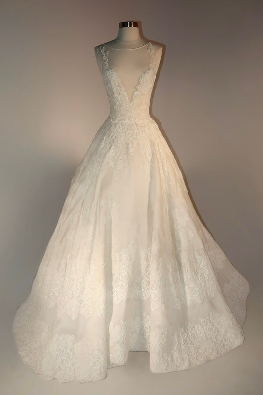 Floor Sample US6 Isabella Armstrong Bridal Gown
