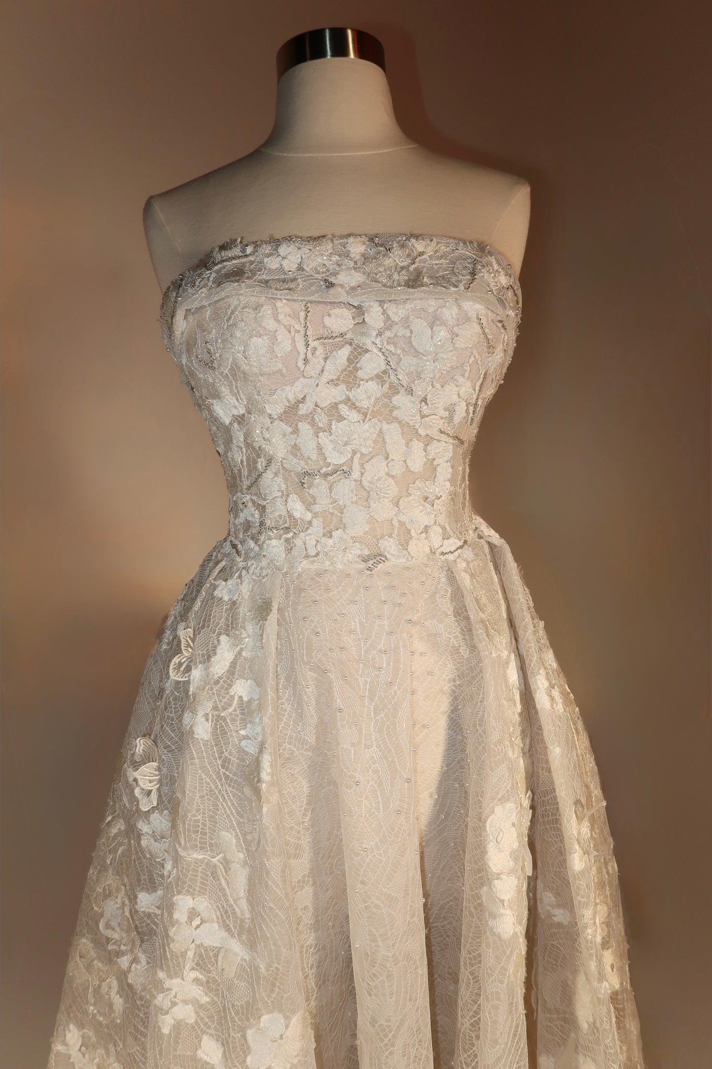 Floor Sample US0 Marcela De Cala Bridal Gown