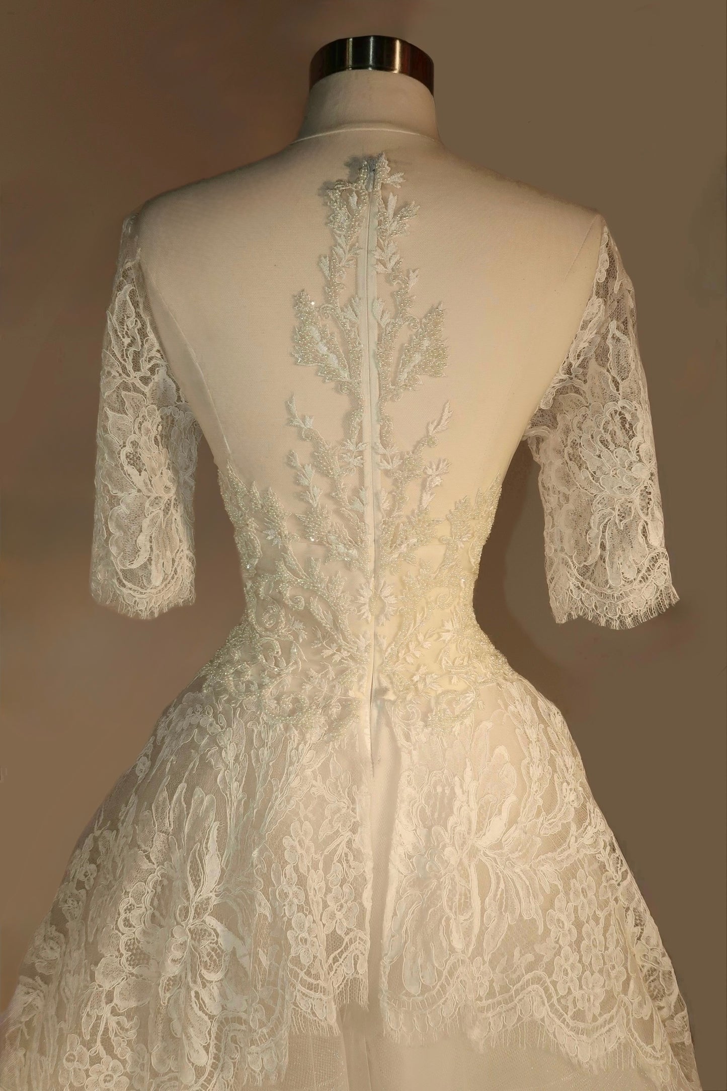 Floor Sample US6 Reem Acra Bridal Gown