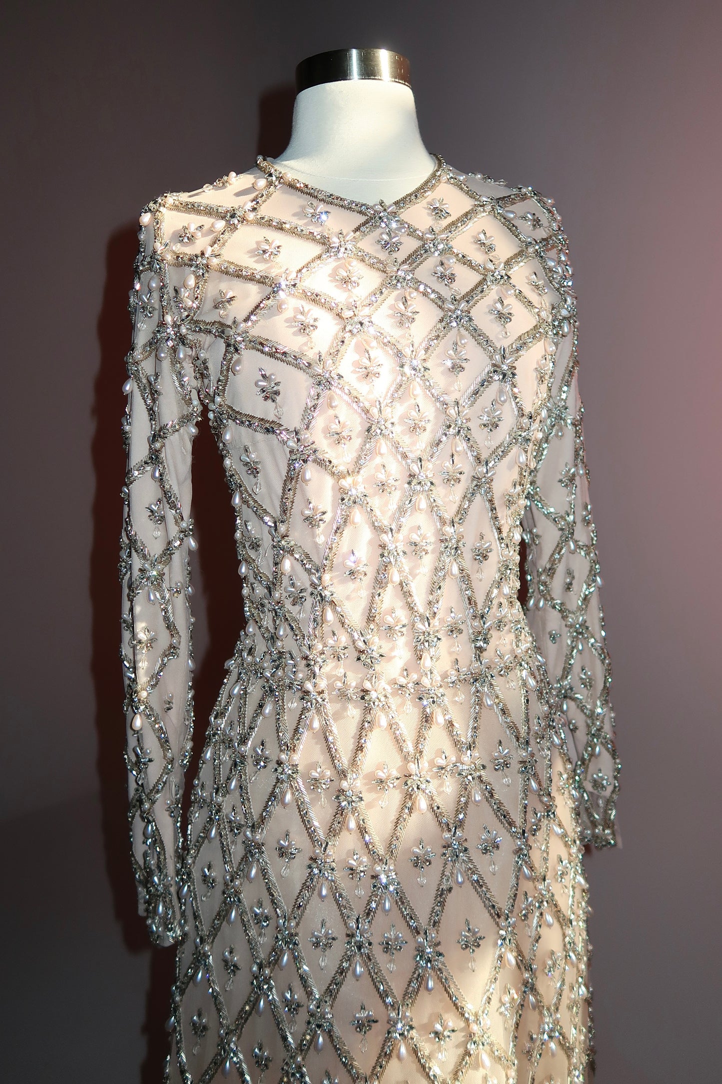 Preloved Mikael D Gown