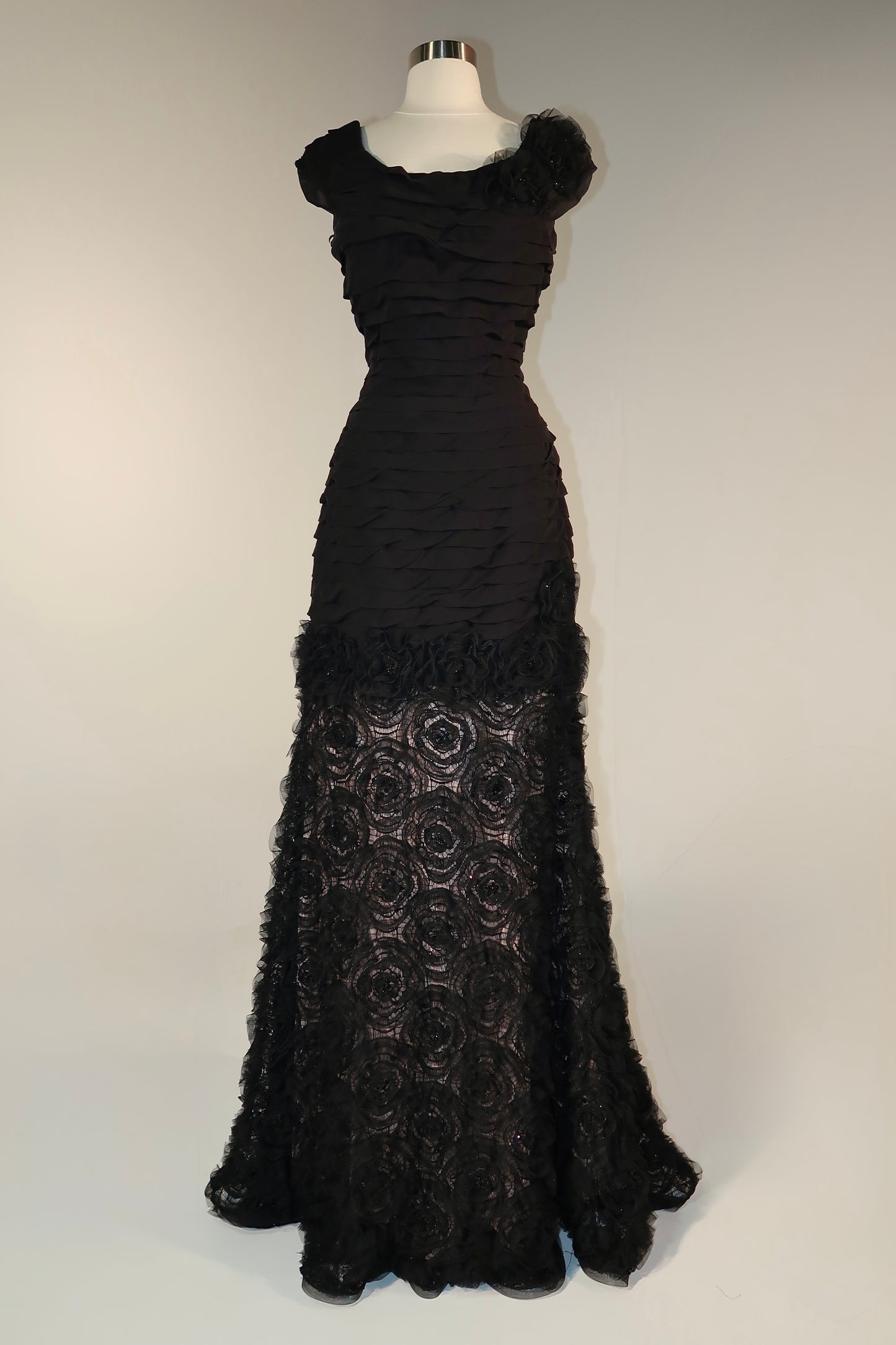 Brand New US14 JOVANI Maxi Gown