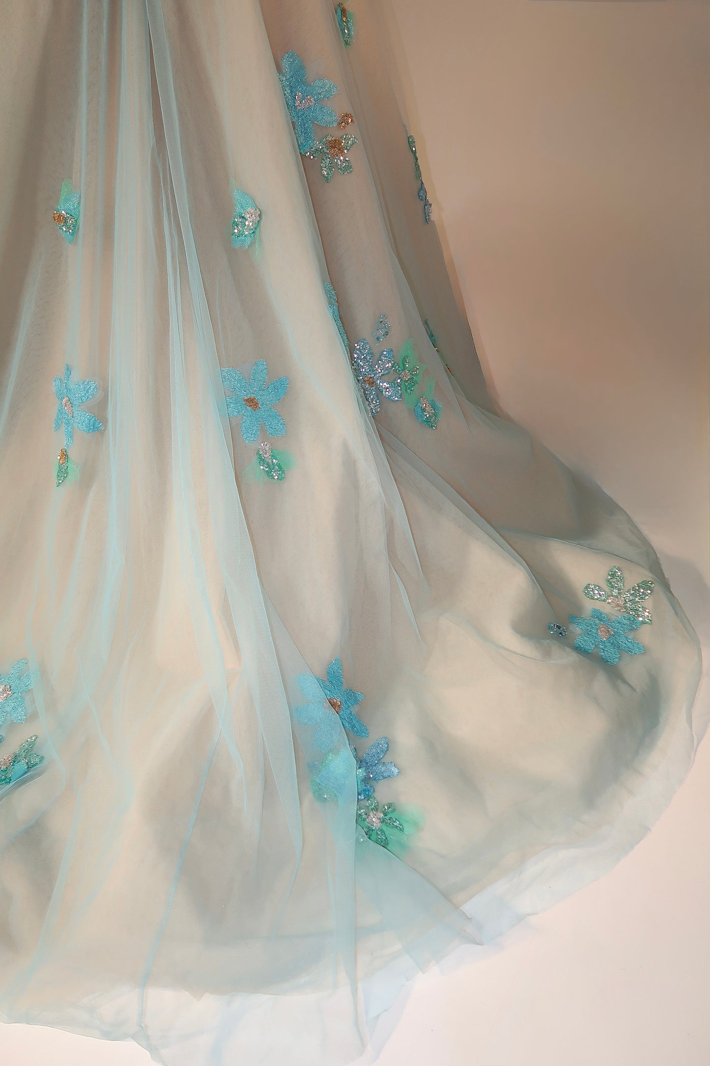 Brand New US8 Tony Ward Maxi Gown