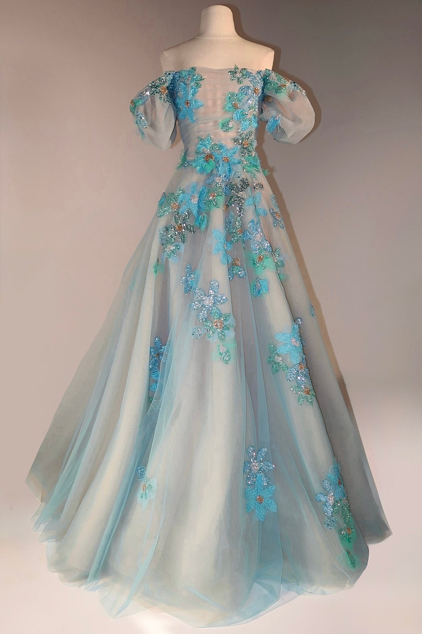 Brand New US8 Tony Ward Maxi Gown