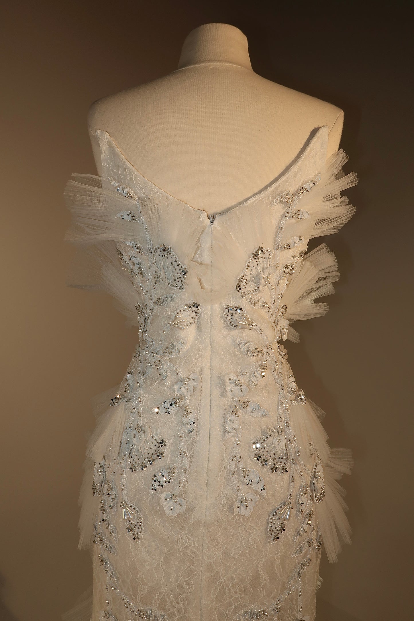 Brand New US6 Pamella Roland Gown