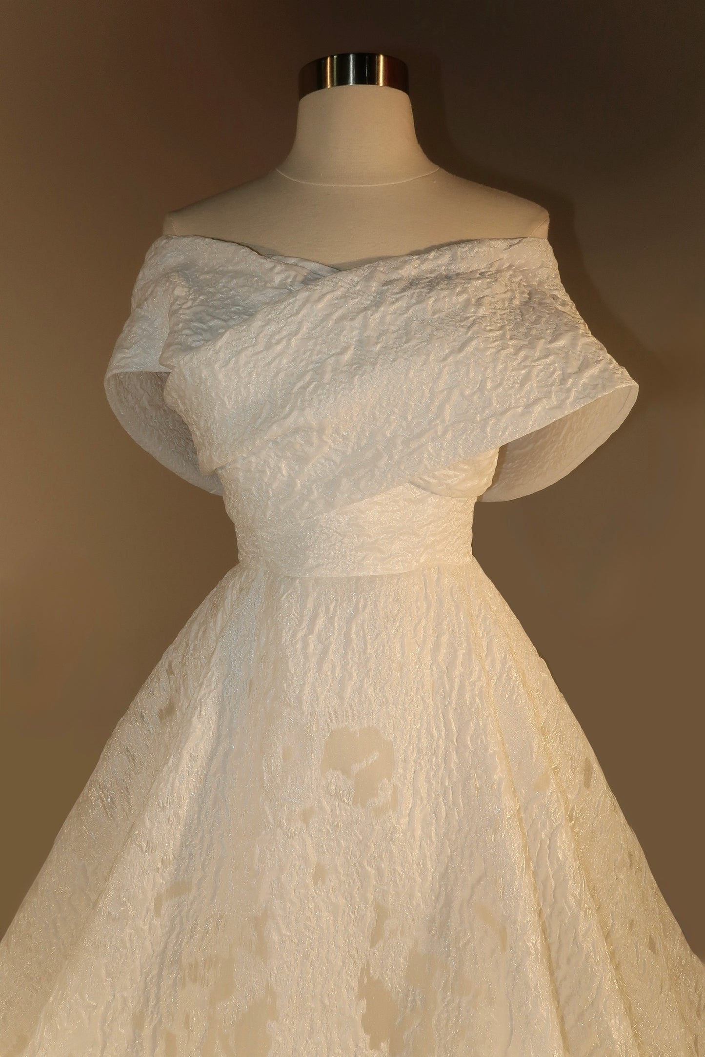 Floor Sample US 12 MILA NOVA Maxi Gown