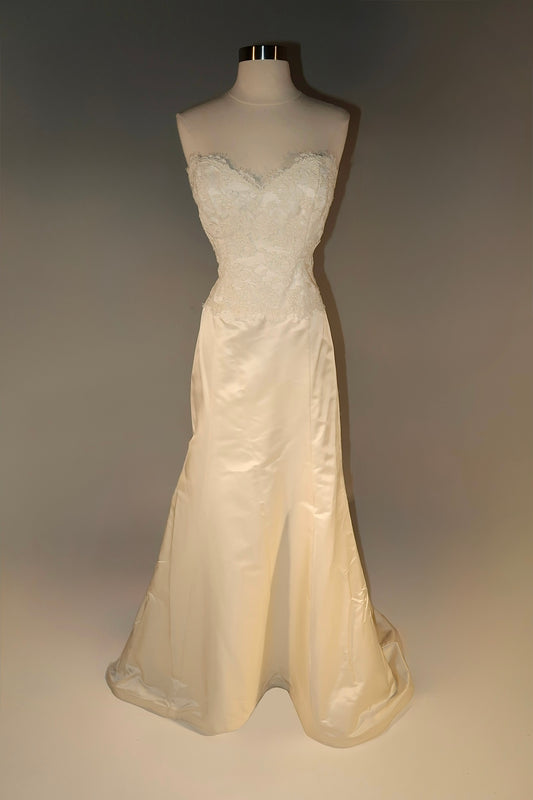 Floor Sample US 10 GAIL GARRISON Maxi Gown