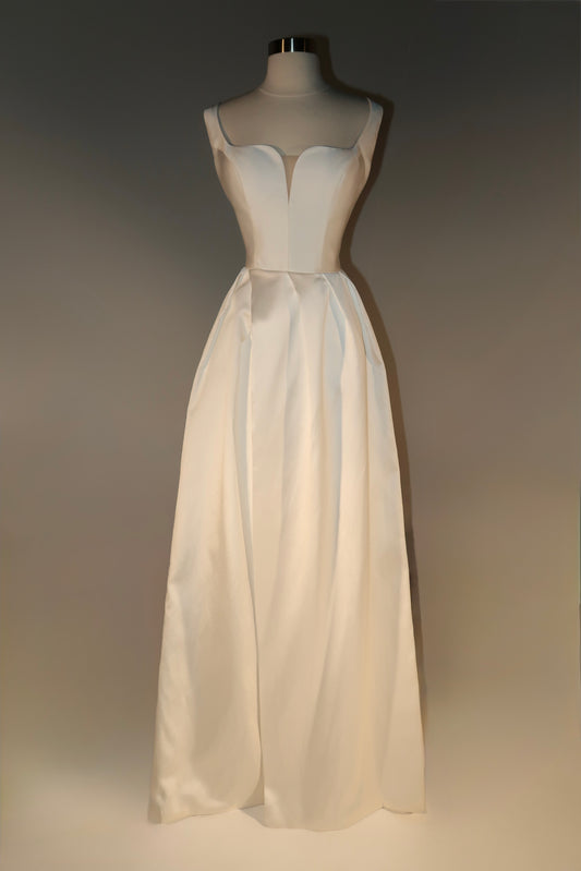 Floor Sample US 10 MILA NOVA Maxi Gown