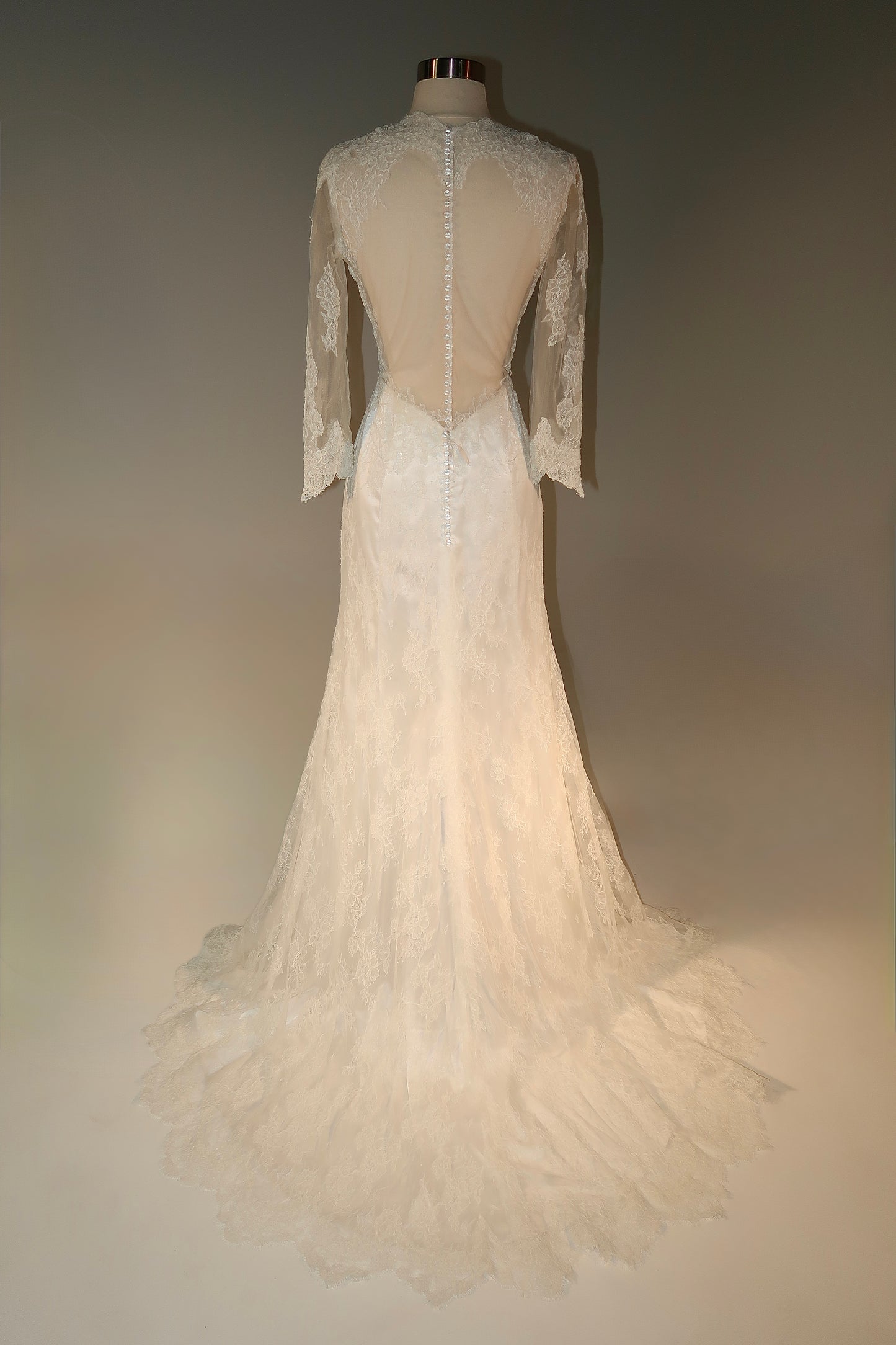 Floor Sample US 10 ZUETTE Maxi Gown