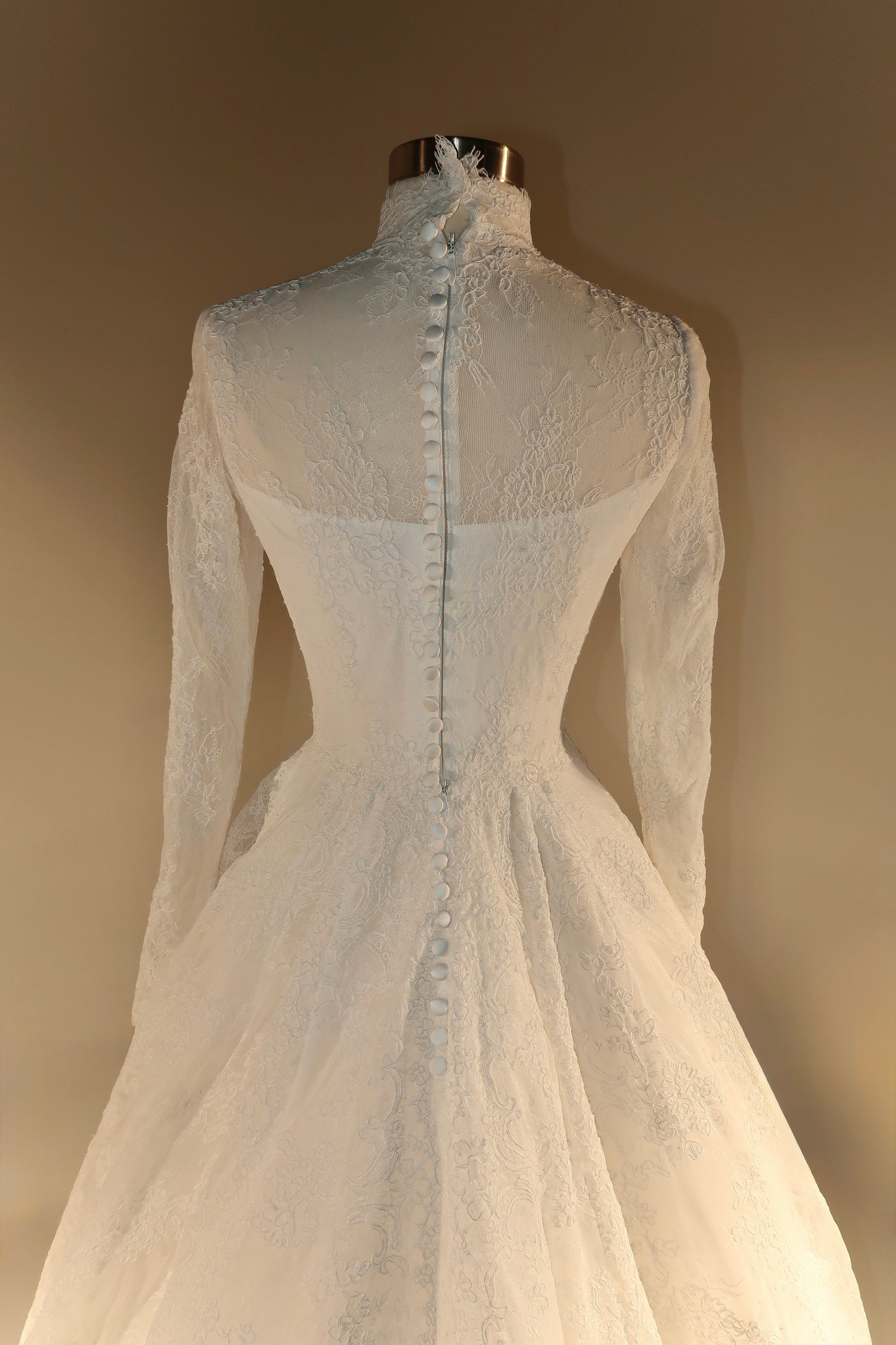 Preloved US2 Anna Augusta Bridal Gown