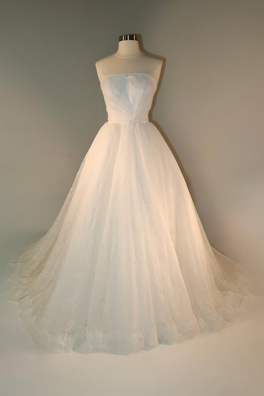 Floor Sample US6 Anna Augusta Bridal Gown