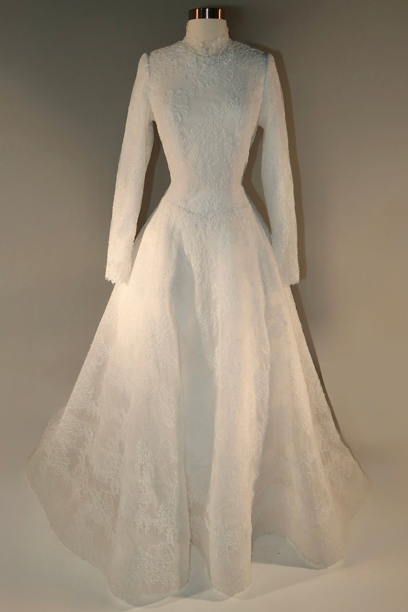 Preloved US10 Anna Augusta Bridal Gown