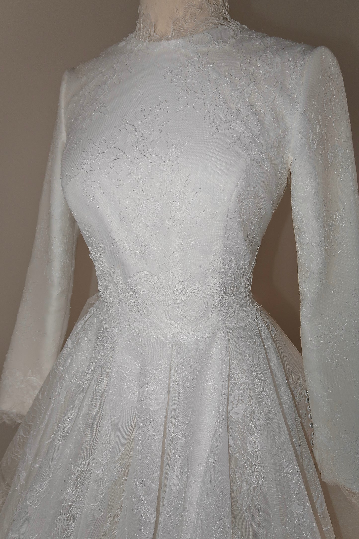 Preloved US2 Anna Augusta Bridal Gown