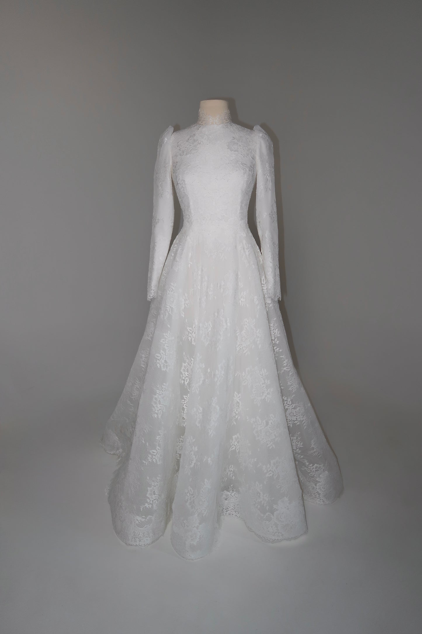 Preloved US4 Anna Augusta Bridal Gown