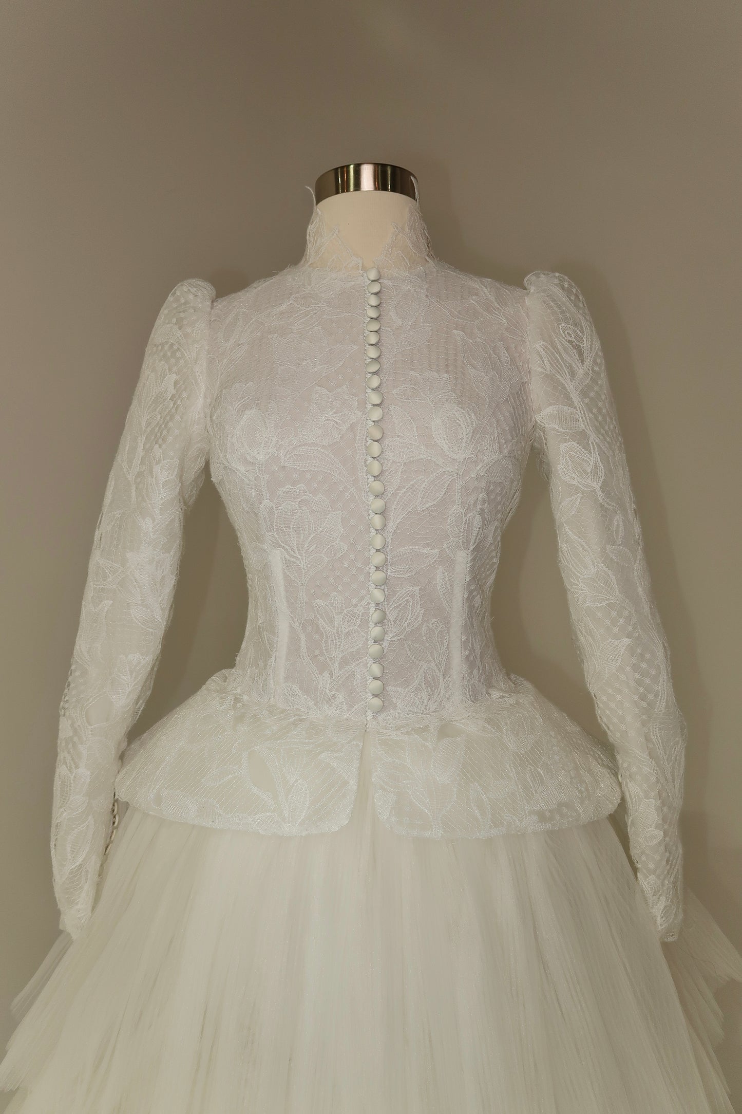 Preloved US4 Anna Augusta Custom Made Bridal Gown