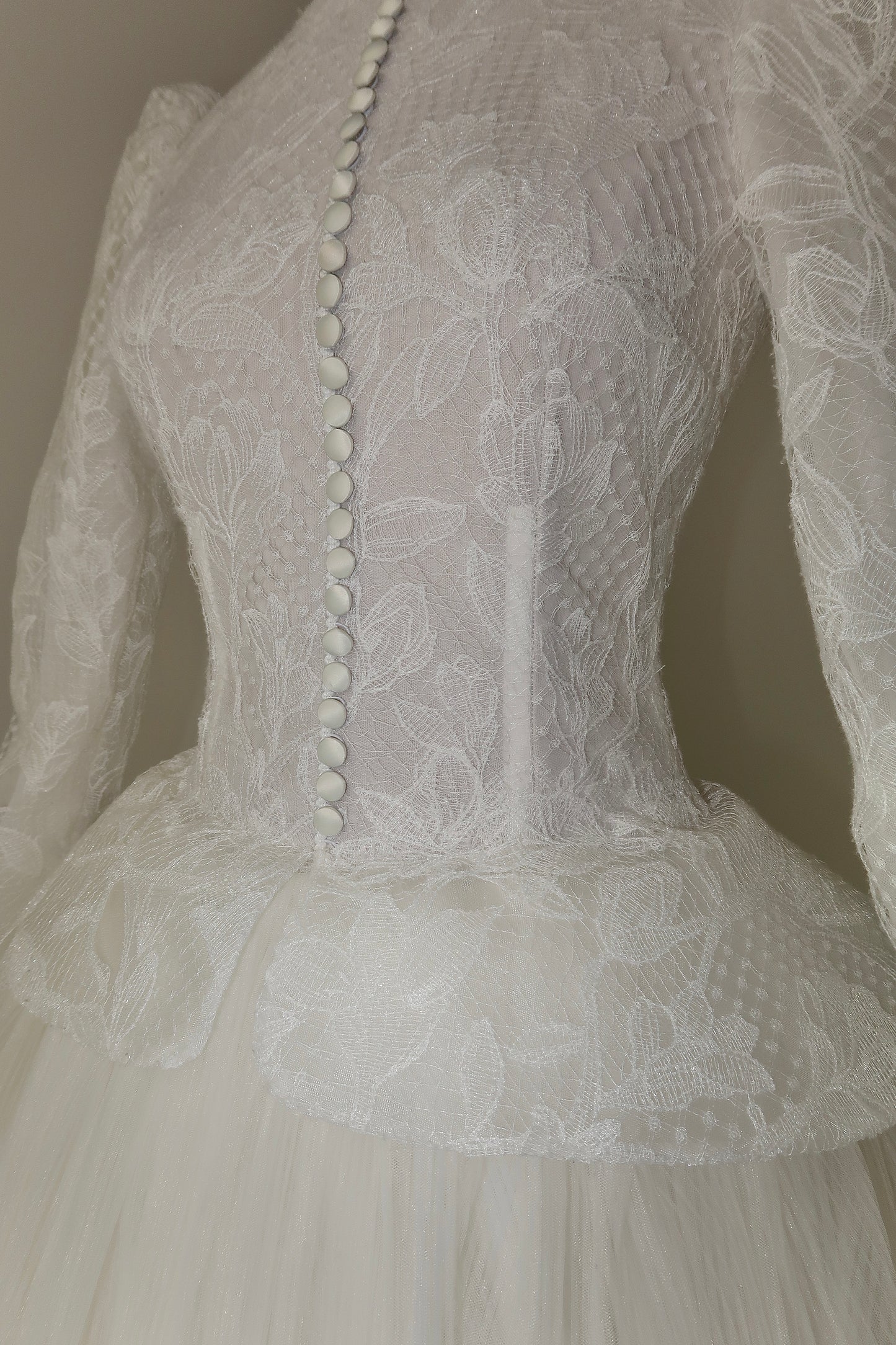 Preloved US4 Anna Augusta Custom Made Bridal Gown